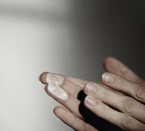 AvariBrochureFINAL Page 09 Image 0001