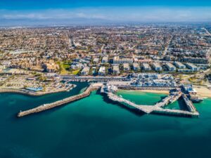 Redondo,Beach,,,California,Pier,As,Seen,From,The,Pacific