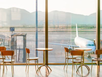 How Do Airport Locations Work for Food Service Franchises?
