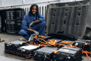 A Hybrid batteries electronics of the vehicle male mechan 2026 01 09 10 06 59 utc 2048x1365